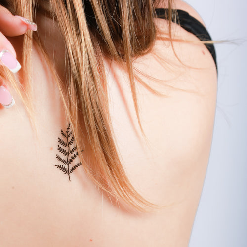tatouage ephemere fougere style naturel et elegant