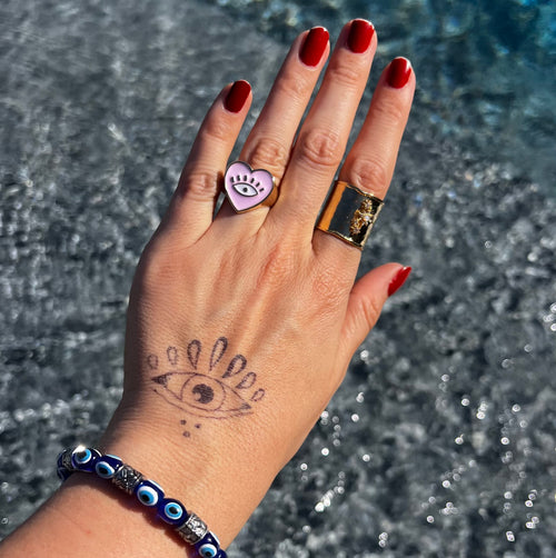 tatouage temporaire larme de protection discret inspiration force et sagesse