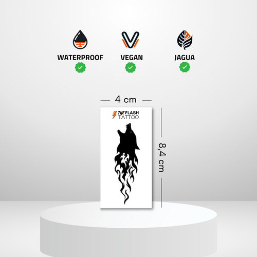 Tatouage loup stylisé avec flamme pour homme