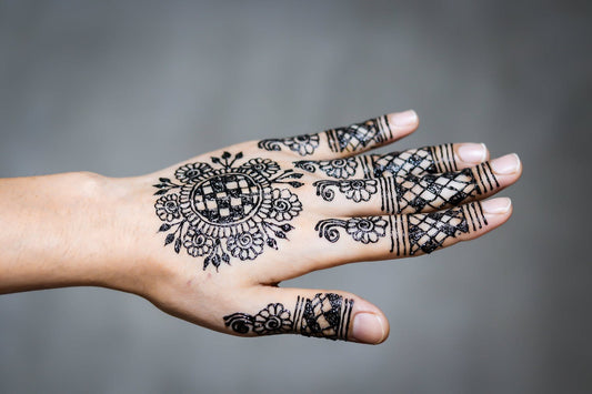 Quelle est la différence entre un tatouage au henné et un tatouage au jagua ?