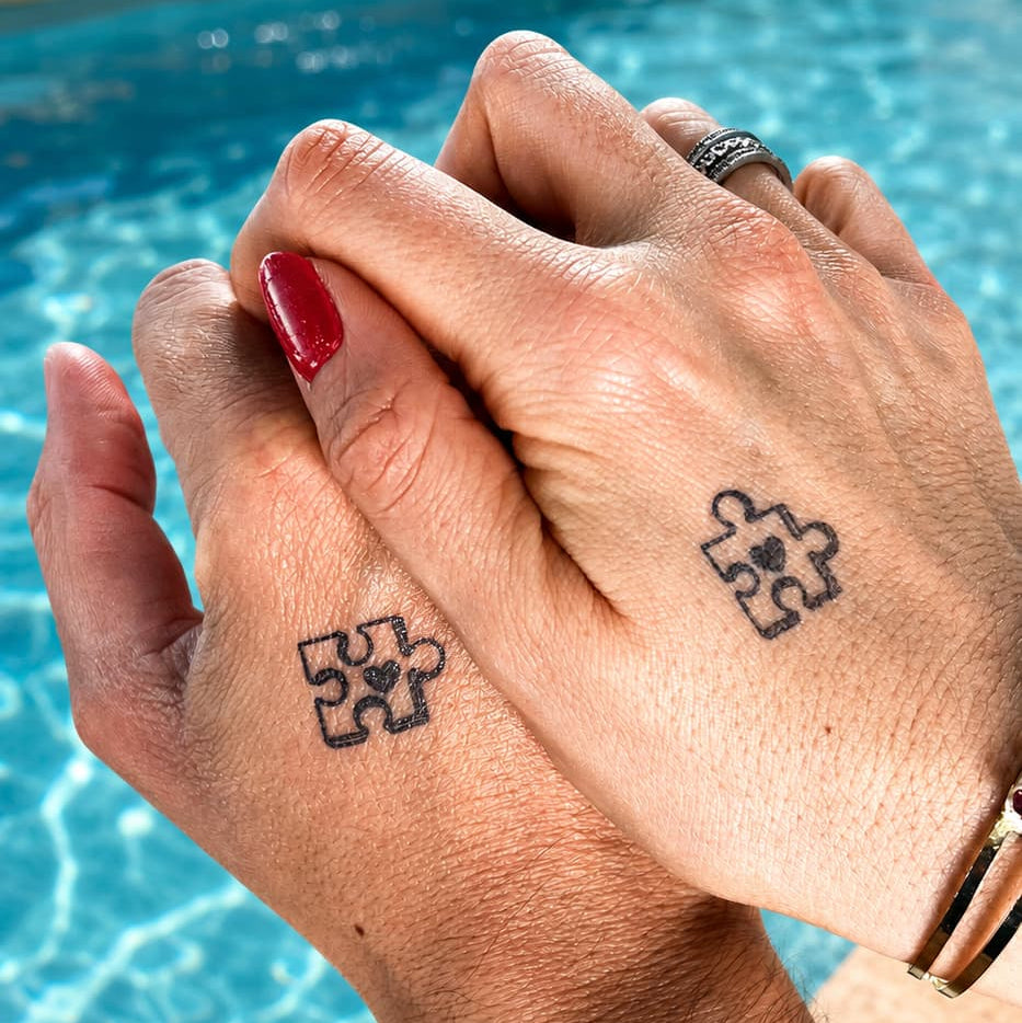 Tatouage ephemere puzzle en commun
