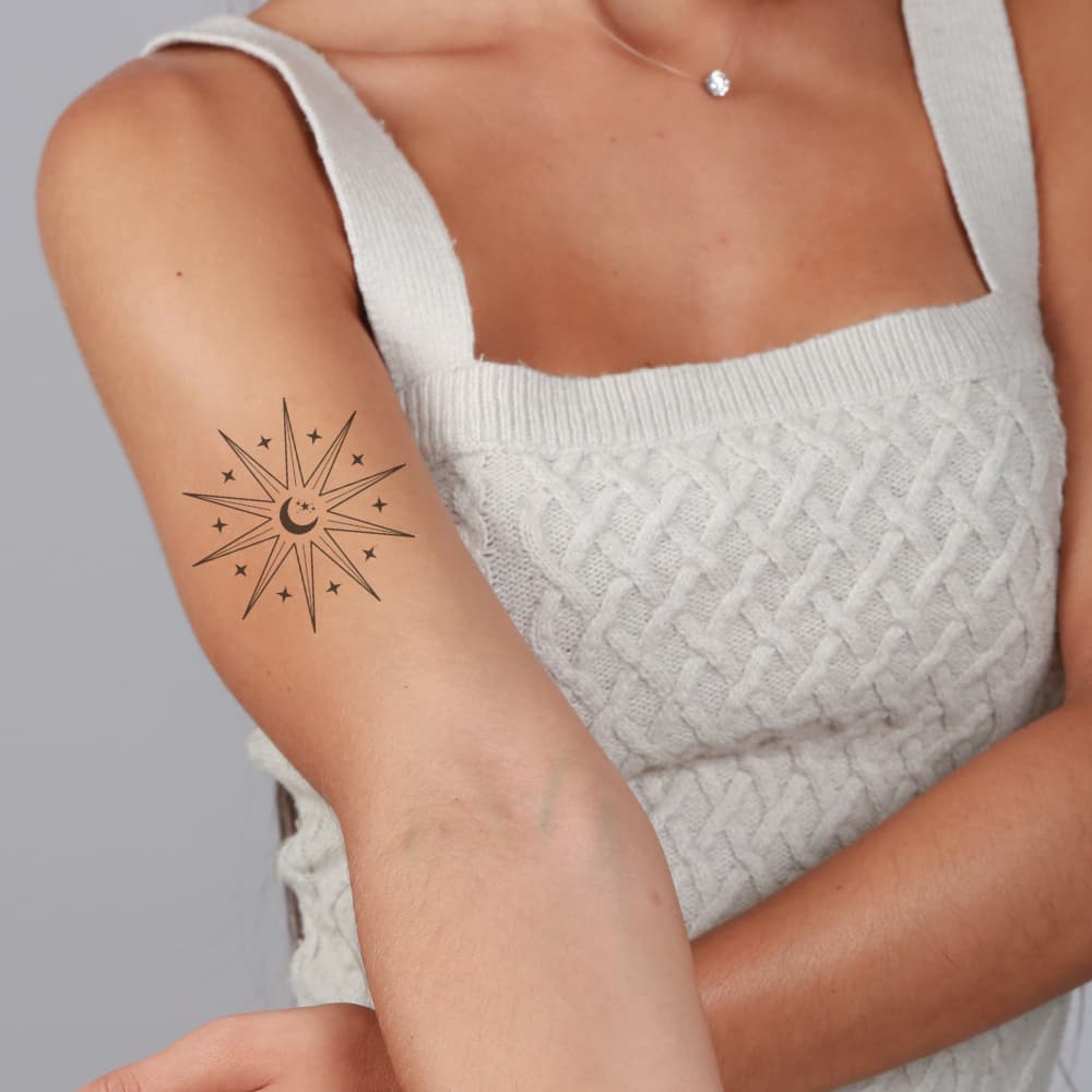 Tatouage étoile géométrique pour femme symbole mystique et spirituel