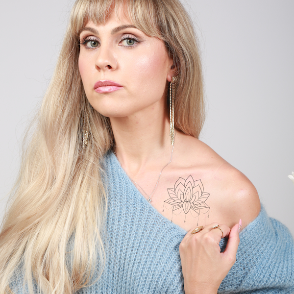 The Flash Tattoo | Lotus Tattoo : despertar espiritual